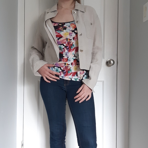 Beige Emanuel jacket - Picture 2 of 5